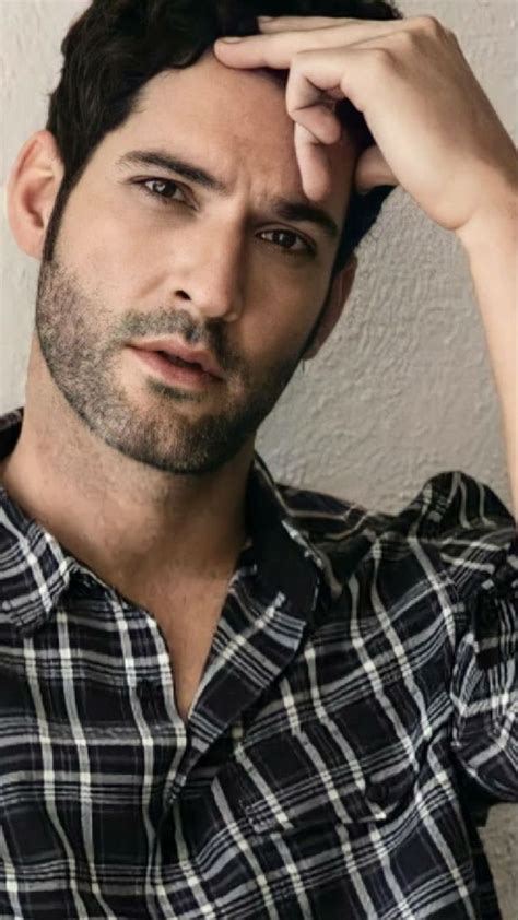 is lucifer actor gay in real life